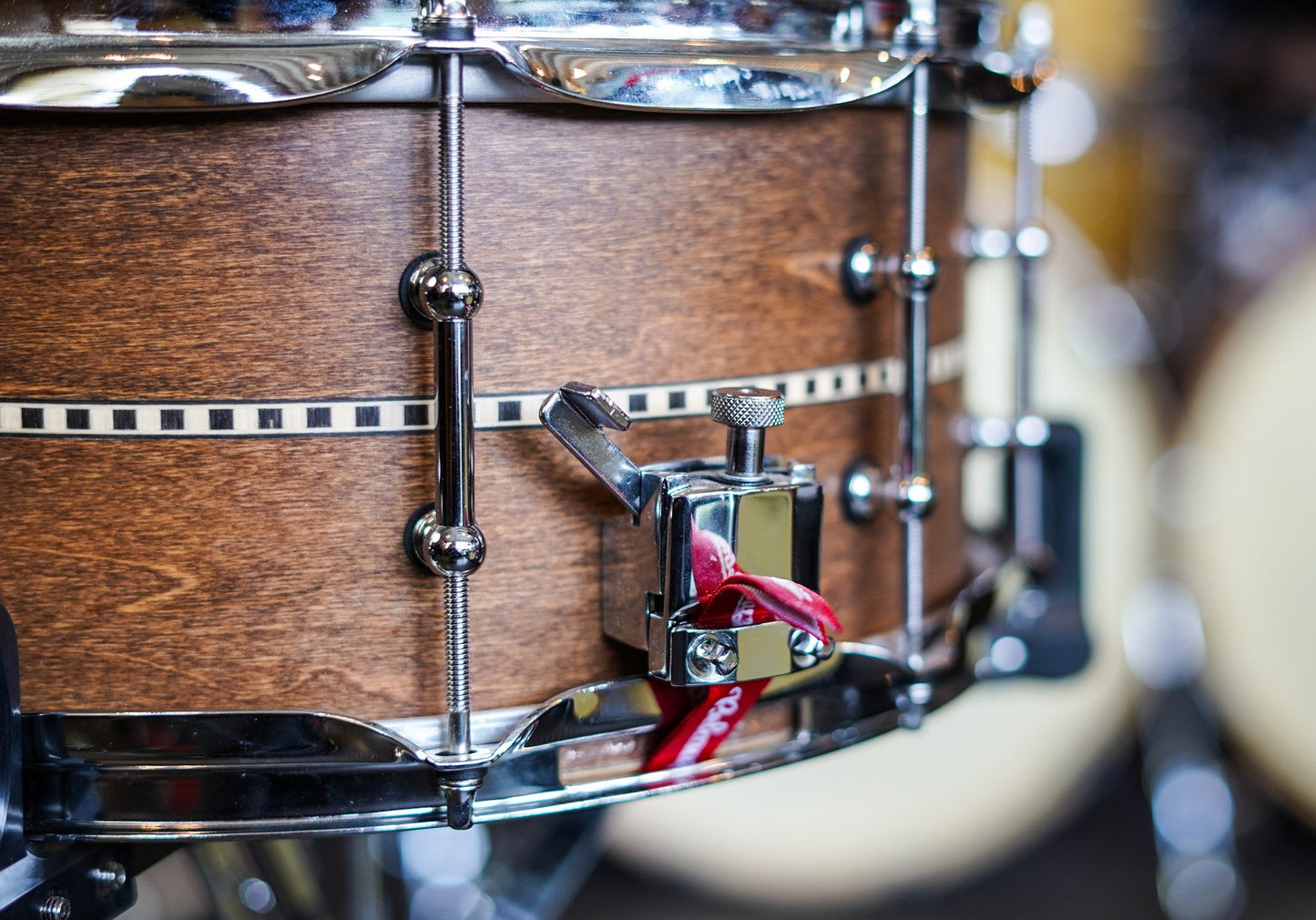 KOMIS Polmuz Tulipwood Snare 14x6,5 - Satin Brown with Inlay Stripe — zdjęcie 2