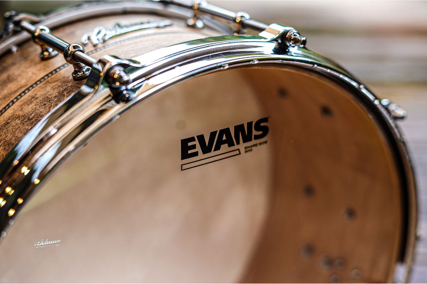 Polmuz model 1 Maple 14x6,5 Snare inlayed natural black aged - postarzany - Die cast