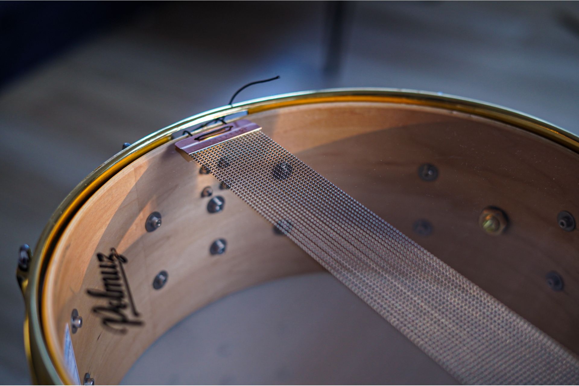 Polmuz model 1 Maple 14x6,5 Snare Inlayed satin brown w gold hardware PL — zdjęcie 13
